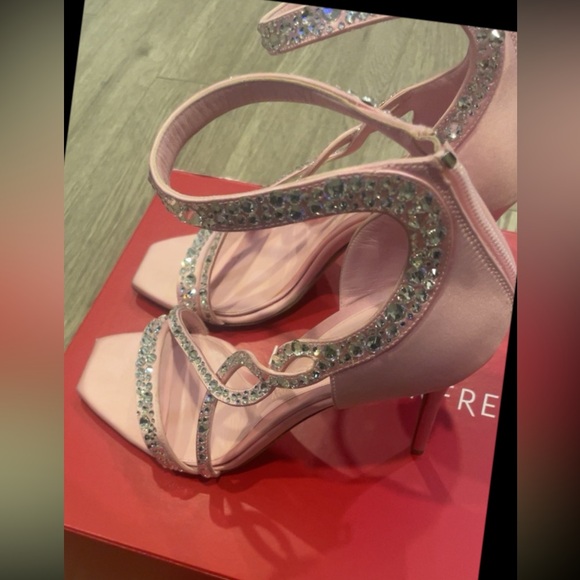 Alexander McQueen Crystal-Embellished Satin High-Heel Sandals - Picture 5 of 11